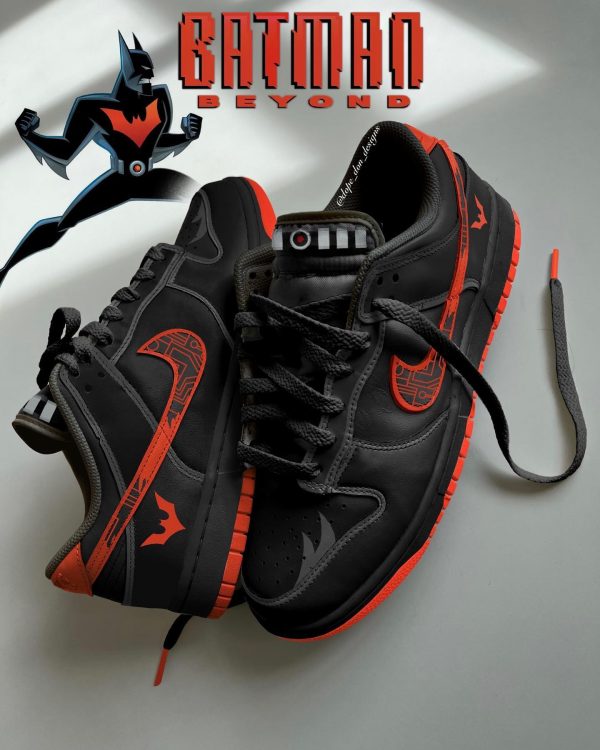 NIKE DUNK LOW BATMAN