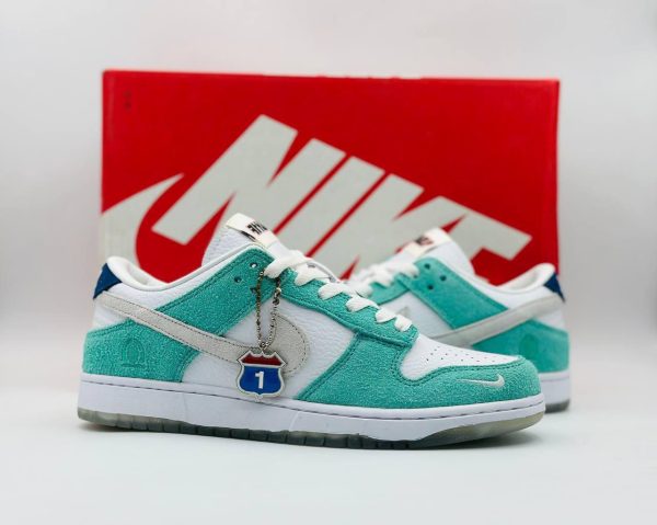 nike kasina dunk low road sign